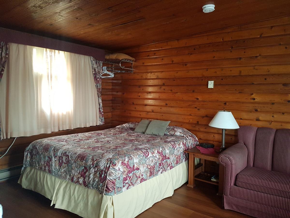 Flamingo Motel Cranbrook Eksteriør bilde